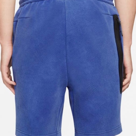 Nike Sportswear Tech Fleece Shorts - Picture 6 of 6